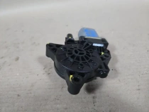 Мотор стеклоподъемника Kia Sportage QL 2015-2022 Задн. Прав.