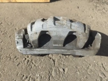 Суппорт тормозной Honda CRV 5 RW 2016- Перед. Прав.