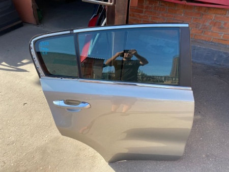 Дверь Kia Sportage QL 2015-2021 Задн. Прав.