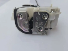 Замок двери Mitsubishi Outlander 3 GF 2012-2023 Задн. Лев.