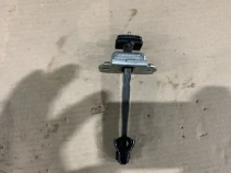 Ограничитель двери Toyota Corolla E210 MZEH12, NRE210, ZWE211 2018-2023 Перед. Лев.