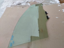 Стекло двери Toyota RAV4 50 XA50 2018-2023 Перед. Прав.