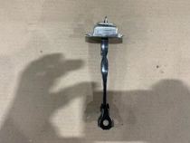 Ограничитель двери Nissan X-TRAIL T32 2013-2022 Перед. Прав.