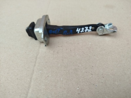 Ограничитель двери Mitsubishi Outlander 3 GF 2012-2021 Перед. Лев.