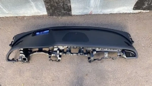 Торпедо Kia Stinger J5 2017-н.в.  