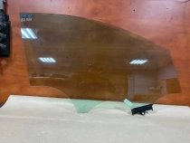 Стекло двери Kia Sportage QL 2015-2022 Перед. Прав.