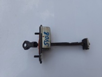 Ограничитель двери Kia Sportage QL 2015-2021 Задн. Лев.