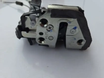 Замок двери Toyota Corolla E210 MZEH12, NRE210, ZWE211 2018-2023 Задн. Лев.