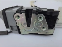 Замок двери Hyundai Tucson TL 2015-2021 Перед. Лев.