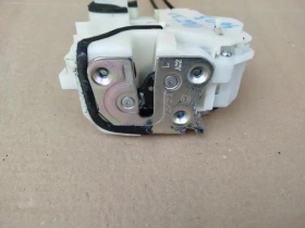 Замок двери Mitsubishi Outlander 3 GF 2012-2021 Задн. Лев.