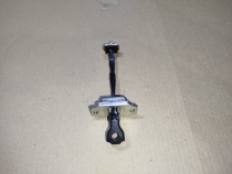 Ограничитель двери Nissan Qashqai J11 2013-2022 Задн. Прав.