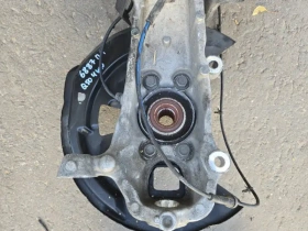 Кулак поворотный Infiniti Q50 V37 2013- Перед. Лев.