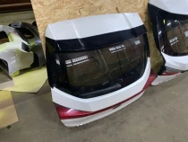 Крышка багажника Lexus UX MZAA10L MZAH10L 2018  