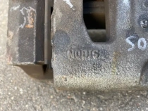 Суппорт тормозной Kia Sorento Prime UM 2014-2020 Перед. Лев.