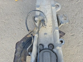 Кулак поворотный Infiniti Q50 V37 2013- Перед. Лев.