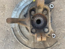 Кулак поворотный Mitsubishi Outlander 3 GF 2012-2023 Перед. Прав.