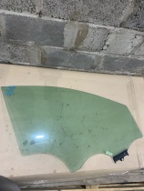 Стекло двери Kia Sportage QL 2015-2021 Перед. Прав.