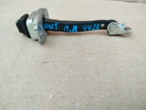 Ограничитель двери Mitsubishi Outlander 3 GF 2012-2021 Перед. Лев.