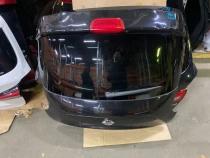 Крышка багажника Nissan Juke F15 2014 Задн. 