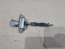 Ограничитель двери Mitsubishi Outlander 3 GF 2012-2022 Задн. Лев.