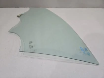 Стекло двери Kia Sorento Prime UM 2014-2020 Перед. Лев.