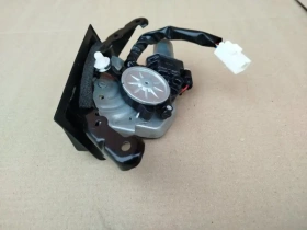 Замок двери багажника Lexus RX 4 GGL25L GYL25L AGL20L AGL25L 2015-2022  