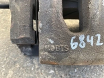 Суппорт тормозной Kia Sorento Prime UM 2014-2020 Перед. Лев.