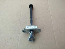 Ограничитель двери Toyota C-HR MAXH10, NGX10,50, ZGX10 2019 Перед. Прав.