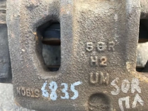 Суппорт тормозной Kia Sorento Prime UM 2014-2020 Перед. Лев.