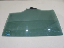 Стекло двери Kia Sportage QL 2015-2022 Задн. Лев.