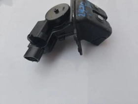 Замок двери багажника Toyota C-HR MAXH10, NGX10,50, ZGX10 2019 Задн. 