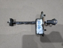 Ограничитель двери Hyundai Tucson TL 2015-2021 Задн. Лев.