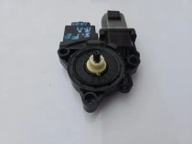 Мотор стеклоподъемника Hyundai Santa Fe 4 TM 2018-2023 Перед. Лев.