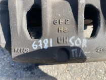 Суппорт тормозной Kia Sorento Prime UM 2014-2020 Перед. Лев.