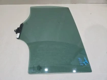 Стекло двери Kia Sportage QL 2015-2022 Задн. Лев.