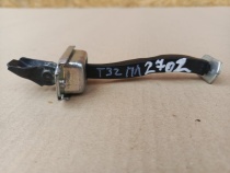 Ограничитель двери Nissan X-TRAIL T32R 2013-2022 Перед. Лев.