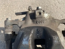 Суппорт тормозной Toyota Corolla E210 E210 2018- Перед. Прав.