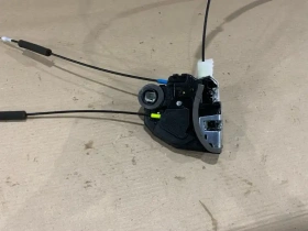 Замок двери Toyota C-HR MAXH10, NGX10,50, ZGX10 2019 Задн. Лев.