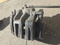 Суппорт тормозной Honda CRV 5 RW 2016- Перед. Лев.