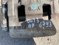 Суппорт тормозной Mitsubishi Outlander 3 GF 2012-2023 Перед. Прав.