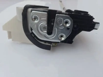 Замок двери Hyundai Santa Fe 4 TM 2018-2023 Задн. Лев.