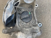 Кулак поворотный Kia Stinger J5 2017- Перед. Прав.