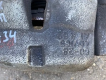 Суппорт тормозной Lexus UX MZAA10L MZAH10L 2018- Перед. Прав.