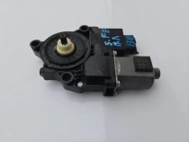 Мотор стеклоподъемника Hyundai Santa Fe 4 TM 2018-2023 Перед. Лев.