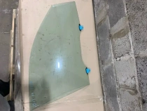 Стекло двери Mitsubishi Outlander 3 GF 2013-2021 Перед. Прав.