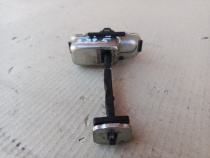 Ограничитель двери Kia Sportage QL 2015-2021 Задн. Прав.