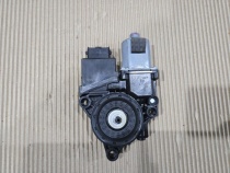 Мотор стеклоподъемника Kia Sorento Prime UM 2014-2020 Задн. Лев.