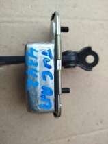 Ограничитель двери Hyundai Tucson TL 2015-2021 Перед. Прав.