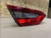 Фонарь в крышку багажника Toyota Camry 70 XV70 2017-2023 левый оригинал OEM 81651-06010
