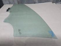 Стекло двери Kia Sportage QL 2015-2022 Перед. Лев.